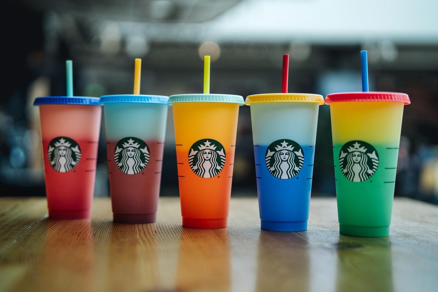 starbucks-color-changing-cups