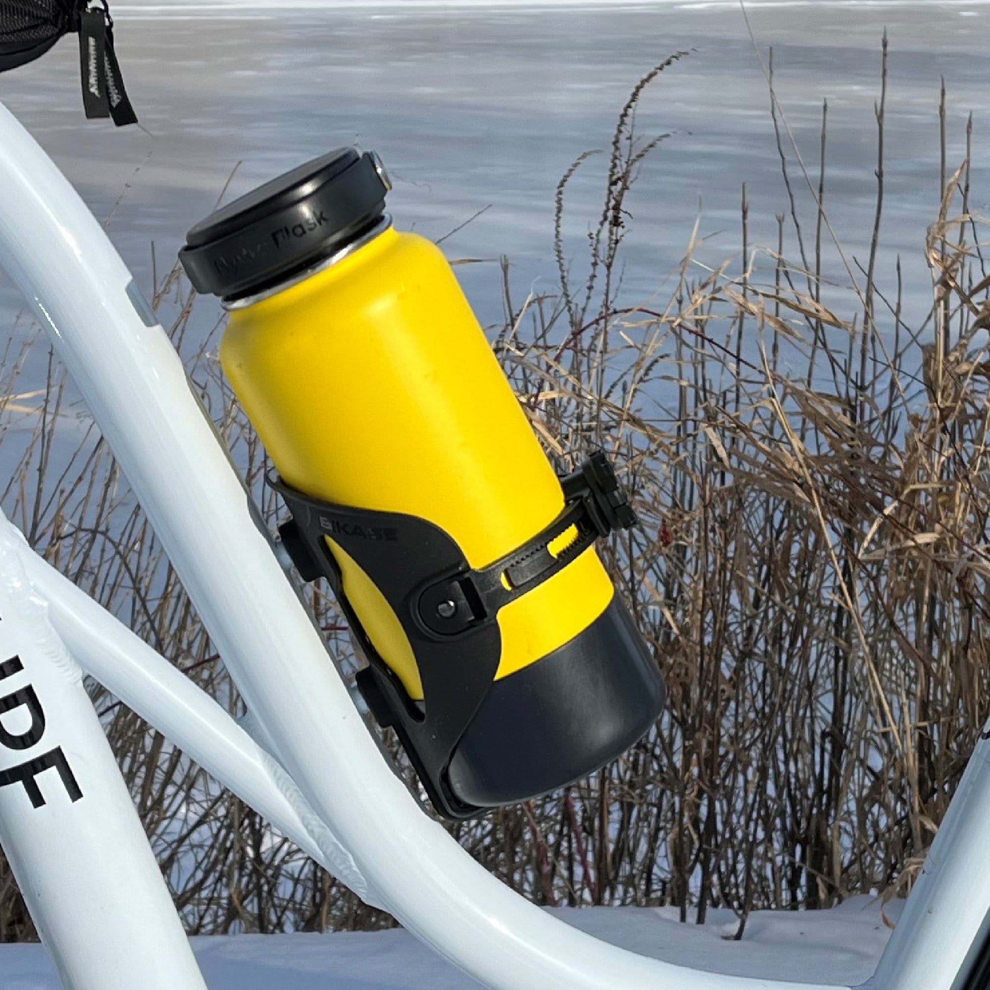 Bicycle water bottle holder