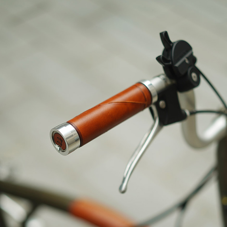 Bicycle handlebar grips